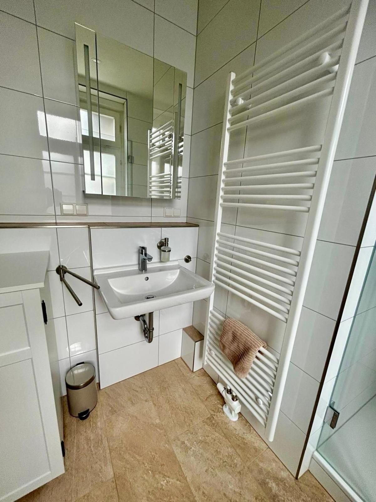 Exklusives Haus, Ruhig Gelegen Im Innenhof, Zentral, Lichtdurchflutet Zustellbett,Babybett Bei Bedarf Karlsruhe Exteriör bild