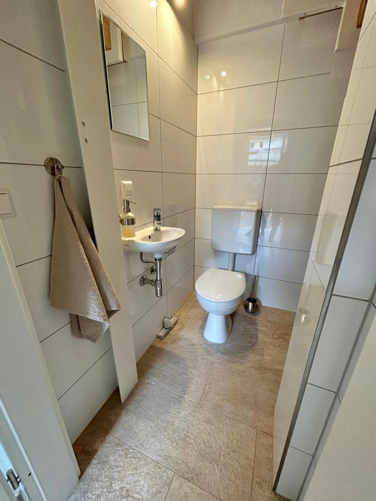 Exklusives Haus, Ruhig Gelegen Im Innenhof, Zentral, Lichtdurchflutet Zustellbett,Babybett Bei Bedarf Karlsruhe Exteriör bild